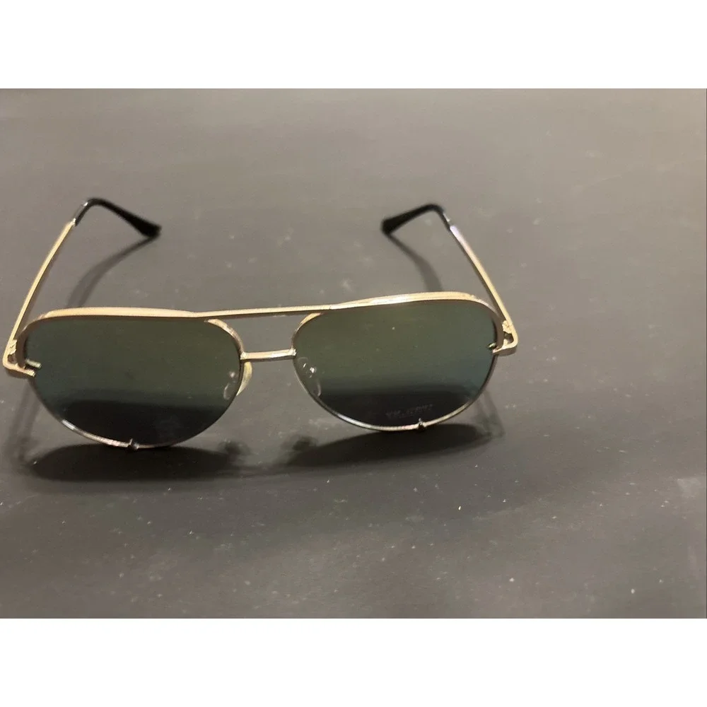 Unbranded Gold Tone Aviator Sunglasses Green Lenses 100% UV Protection